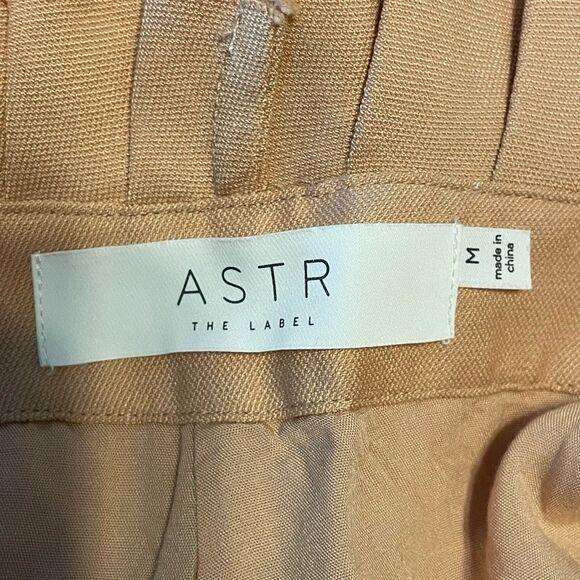 Astr The Label Pacific Pleated Tie Waist Shorts Peach Papaya High Waist M - Picture 6 of 9